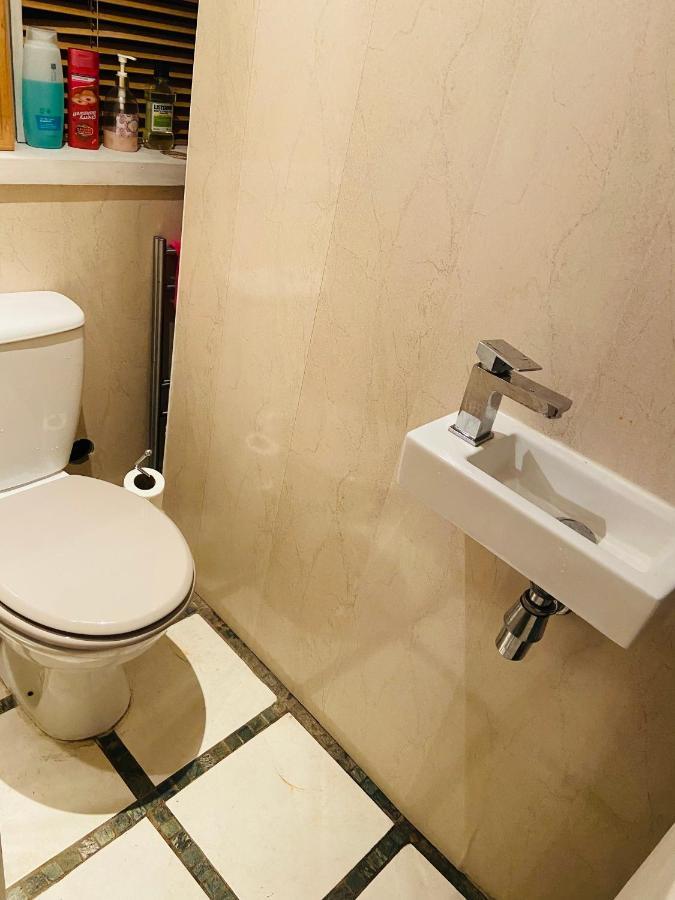 Cosy Little House Apartment Милнгайв Екстериор снимка